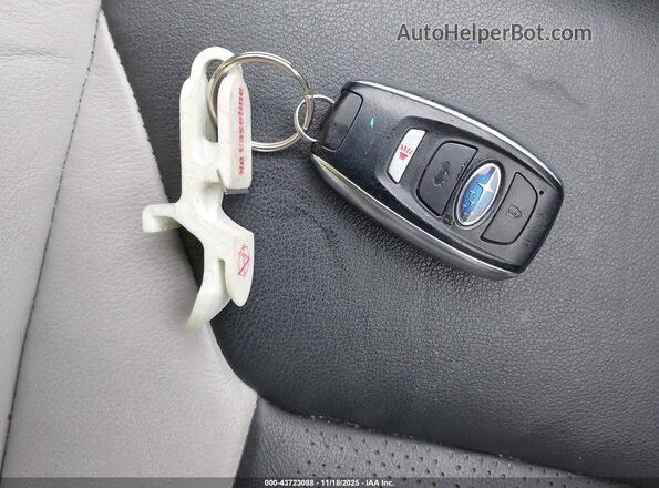 JF2GTAMC0K8255558 2019 SUBARU CROSSTREK Белый Вид панели приборов