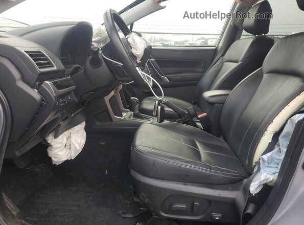 JF2SJAWC6JH516722 2018 SUBARU FORESTER 2.5I TO Синий Вид салона спереди