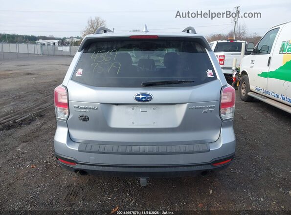 JF2SJGEC6HH451398 2017 SUBARU FORESTER2. Серебряный 