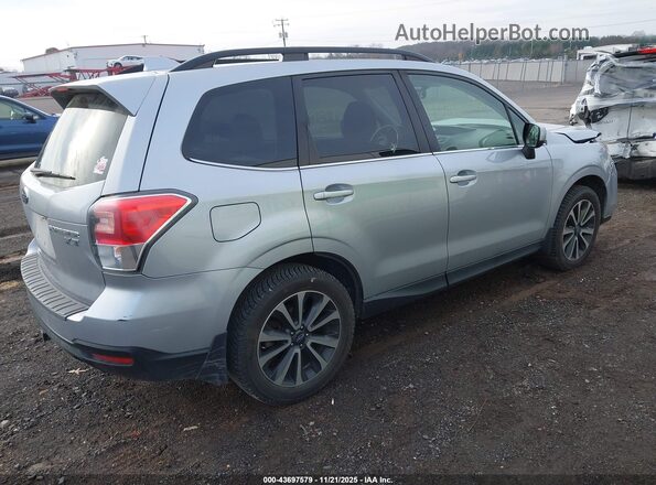 JF2SJGEC6HH451398 2017 SUBARU FORESTER2. Серебряный Задняя правая четверть
