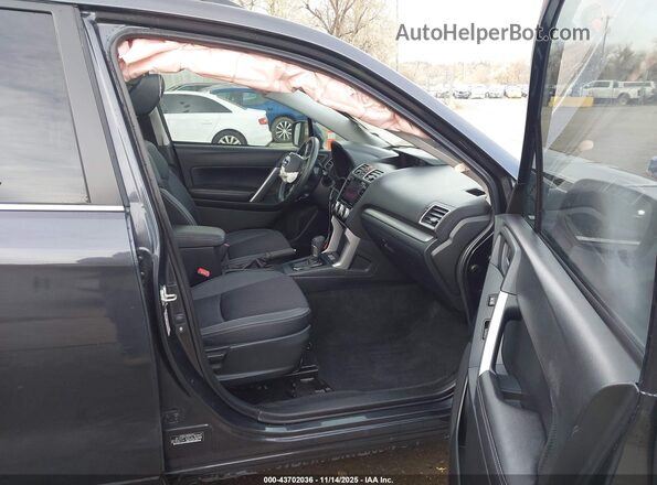JF2SJGEC6JH549577 2018 SUBARU FORESTER2. Серый Вид салона спереди