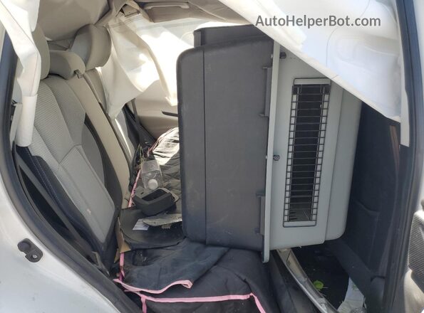 JF2SKAAC2MH468015 2021 SUBARU FORESTER White Rear seats view