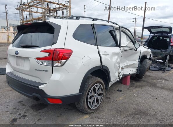 JF2SKADC3NH402277 2022 SUBARU FORESTER Белый Задняя правая четверть
