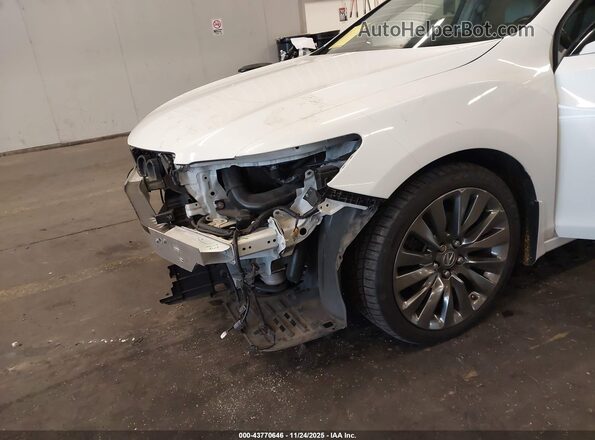 JH4KC1F97GC001052 2016 ACURA RLX Белый Вид спереди
