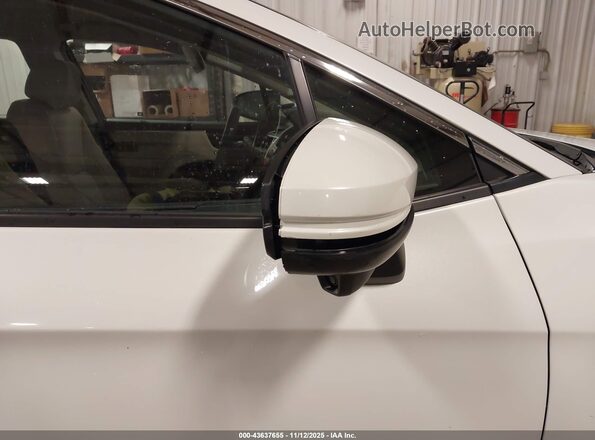 JHMZC5F17JC006498 2018 HONDA CLARITY PLUG-IN HYBRID Белый Вид спереди