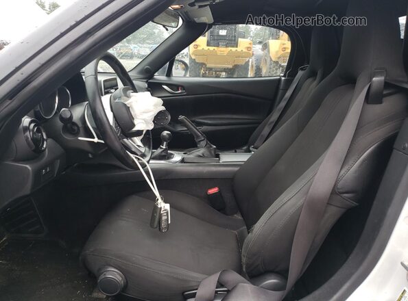 JM1NDAB7XH0120913 2017 MAZDA MX-5 Белый Вид салона спереди