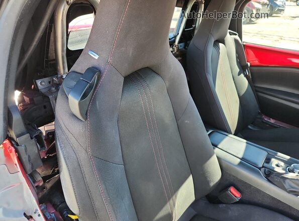 JM1NDAC71H0123617 2017 MAZDA MX-5 Красный Вид задних сидений