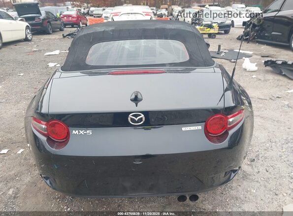JM1NDAD70N0506975 2022 MAZDA MX-5 MIATA Черный 