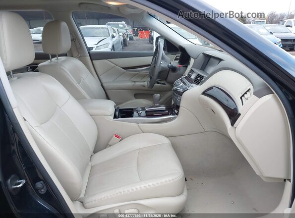 JN1BY1PR8HM210624 2017 INFINITI Q70L Blue Вид салону спереду