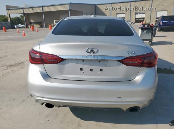 JN1EV7AP6JM358499 2018 INFINITI Q50 Серебряный Вид сзади