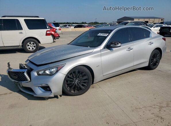 JN1EV7AP6JM358499 2018 INFINITI Q50 Серебряный Передняя левая четверть