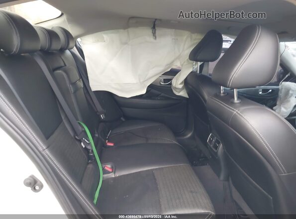 JN1EV7AR2JM439761 2018 INFINITI Q50 Purple VIN կոդի պիտակի տեսք