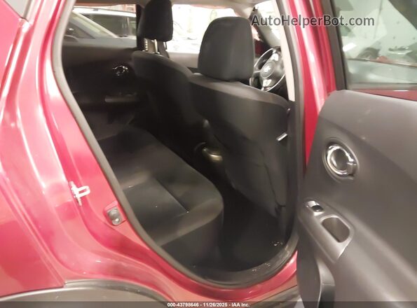JN8AF5MV4HT753793 2017 NISSAN JUKE Red Widok naklejki z numerem VIN