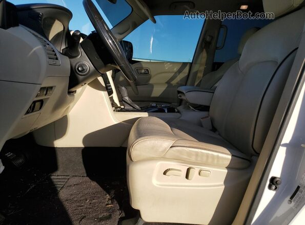 JN8AZ2AF3M9718320 2021 INFINITI QX80 White Vista interior delantera