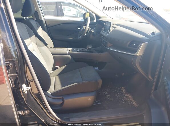 JN8BT3BA1RW000272 2024 NISSAN ROGUE Black წინა სალონის ხედი