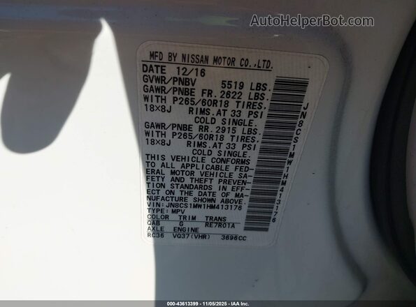 JN8CS1MW1HM413176 2017 INFINITI QX70 White Widok komory silnika