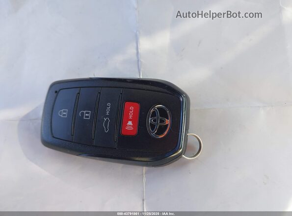 JTDBCMFE2RJ036466 2024 TOYOTA LL Белый Вид панели приборов