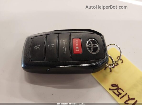 JTDBDMHEXSJ011816 2025 TOYOTA LL Белый Вид панели приборов