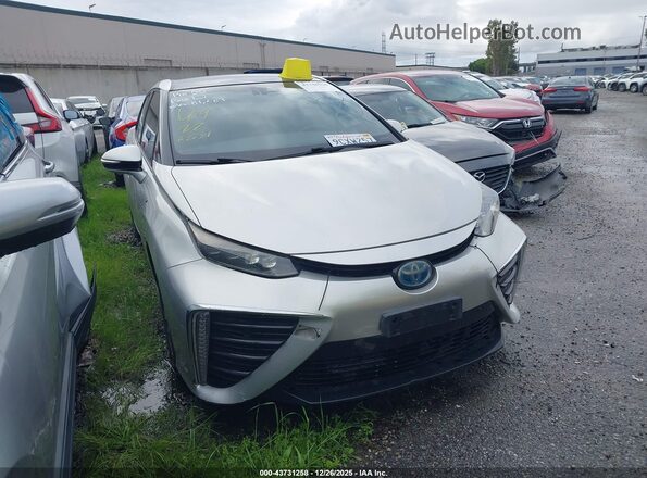 JTDBVRBD3JA004182 2018 TOYOTA MIRAI Серебряный Передняя правая четверть