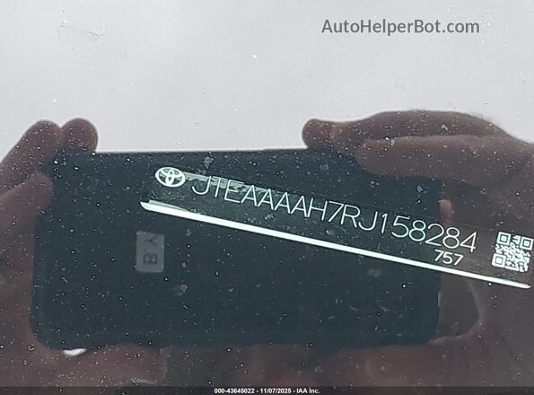 JTEAAAAH7RJ158284 2024 TOYOTA VENZA Белый 