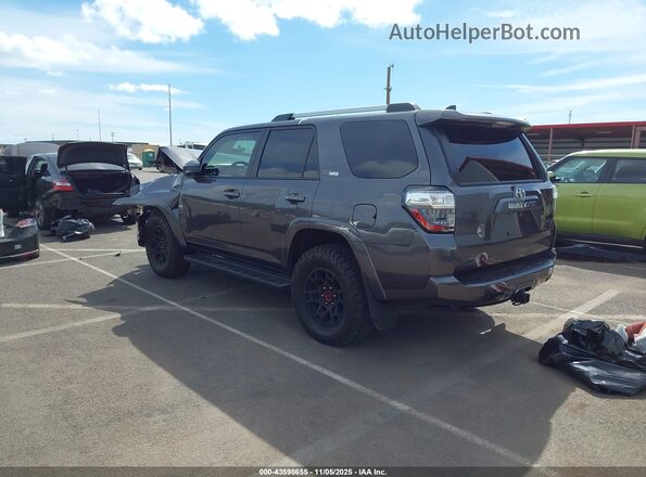 JTEEU5JR0N5265348 2022 TOYOTA 4RUNNER Серый Задняя левая четверть