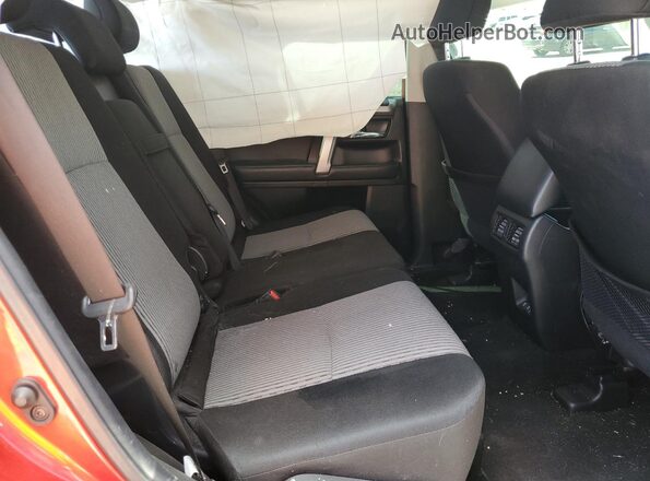 JTEEU5JR8N5255375 2022 TOYOTA 4RUNNER Красный Вид задних сидений
