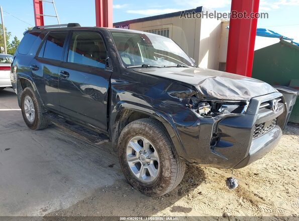 JTEMU5JR8R6230164 2024 TOYOTA 4RUNNER Gray Delantero derecho