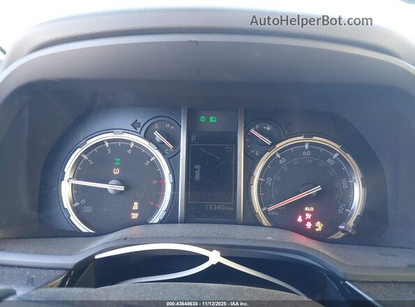 JTERU5JR0P6204256 2023 TOYOTA 4RUNNER Gray Widok tylnych siedzeń