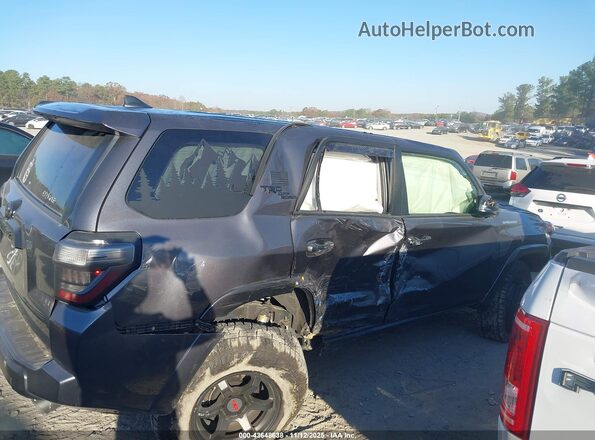 JTERU5JR0P6204256 2023 TOYOTA 4RUNNER Gray Widok wnętrza z tyłu