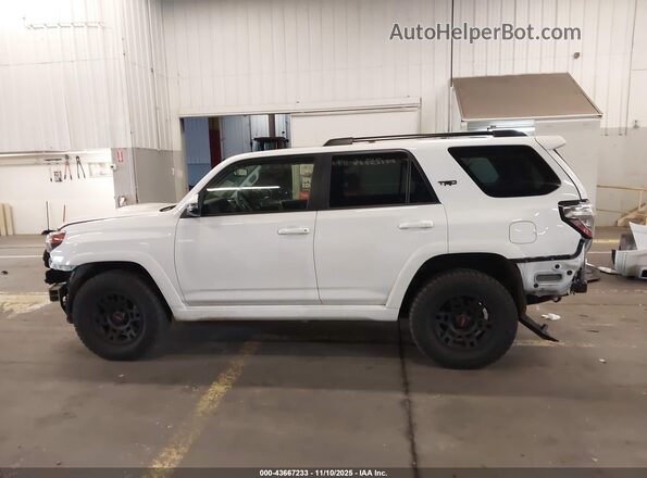 JTESU5JR7P6165375 2023 TOYOTA 4RUNNER White 