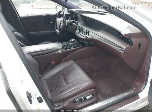 JTHB51FF2K5007449 2019 LEXUS LS 500 Белый Вид салона спереди