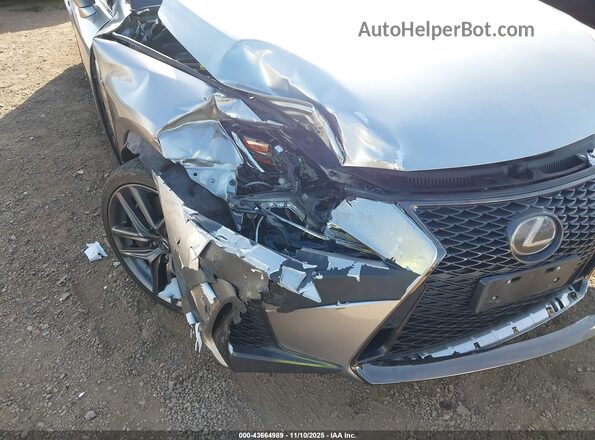 JTHBA1D26J5074114 2018 LEXUS IS 300 Серебряный Вид спереди