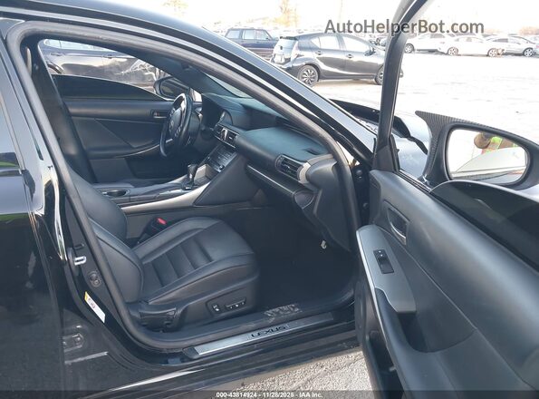 JTHCE1D22H5013717 2017 LEXUS IS 350 Черный Вид салона спереди