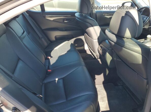 JTHCL5EF1H5028370 2017 LEXUS LS Gray Հետևի նստատեղերի տեսք