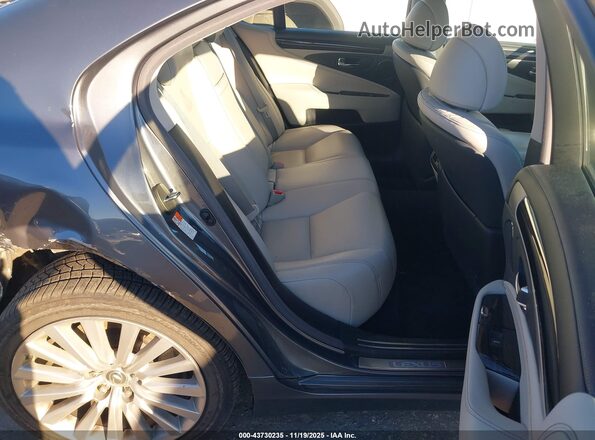 JTHCL5EF2H5029169 2017 LEXUS LS 460 Gray Vista de la etiqueta del VIN