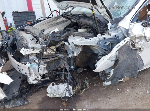 JTHCM1D26G5009901 2016 LEXUS IS 300 Белый Вид спереди