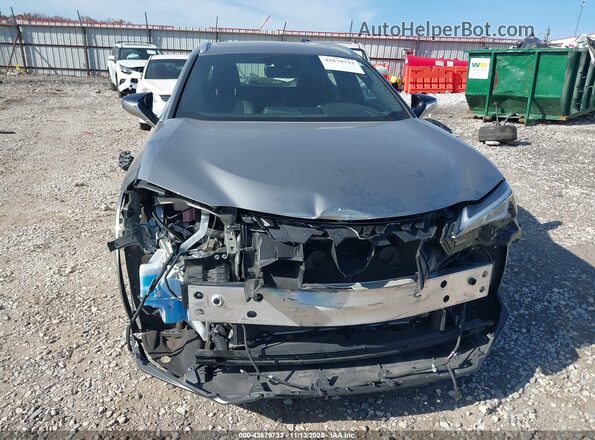 JTHP3JBH9N2054650 2022 LEXUS UX 200 Серебряный Вид спереди