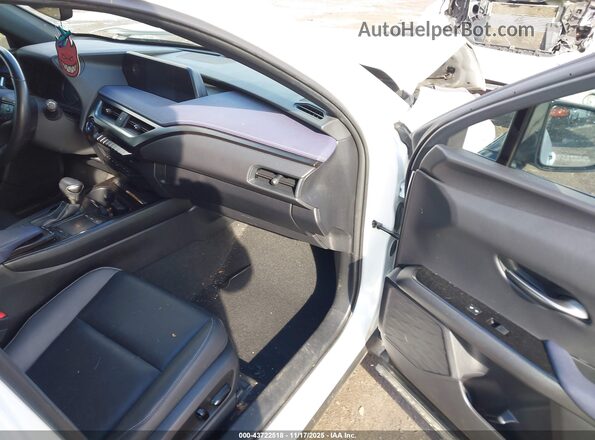 JTHP9JBH3M2048727 2021 LEXUS UX 250H White Widok wnętrza z przodu