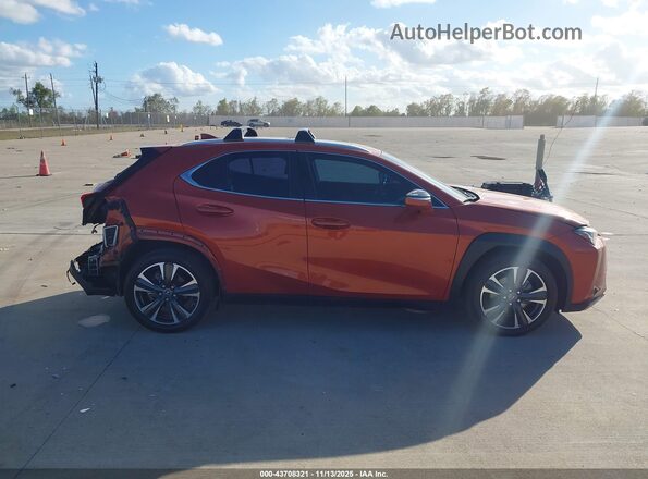 JTHY3JBH1K2012747 2019 LEXUS UX 200 Orange Rear interior view