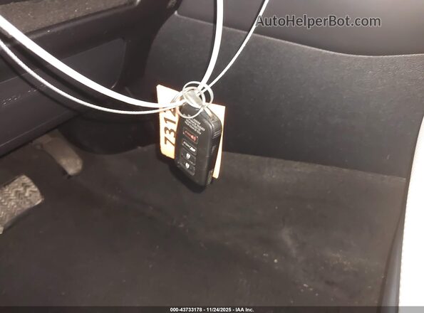 JTJBJRBZ6K2121741 2019 LEXUS NX 300H Золотой Вид панели приборов
