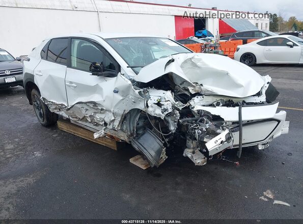 JTMABABA8PA027526 2023 SUBARU SOLTERRA Белый Передняя правая четверть