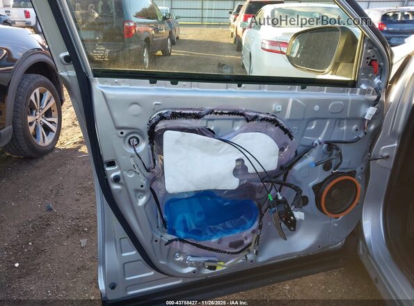 JTMDJREV4GD005597 2016 TOYOTA LIMITED Серебряный Вид спереди