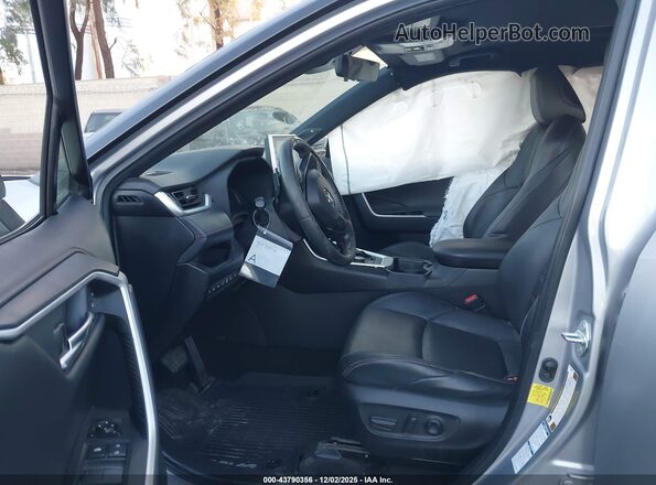 JTMFB3FV1MD024976 2021 TOYOTA RAV4 PRIME Серебряный Вид салона спереди
