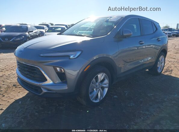 KL4AMBSL5TB042968 2026 BUICK ENCORE Серый Передняя левая четверть