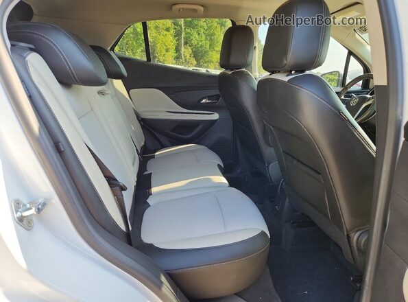 KL4CJESM4NB543770 2022 BUICK ENCORE Белый Вид задней части салона