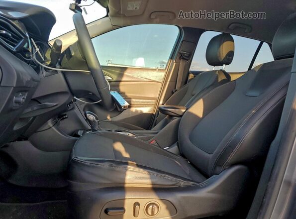 KL4MMDSLXNB036773 2022 BUICK ENCORE Серый Вид салона спереди