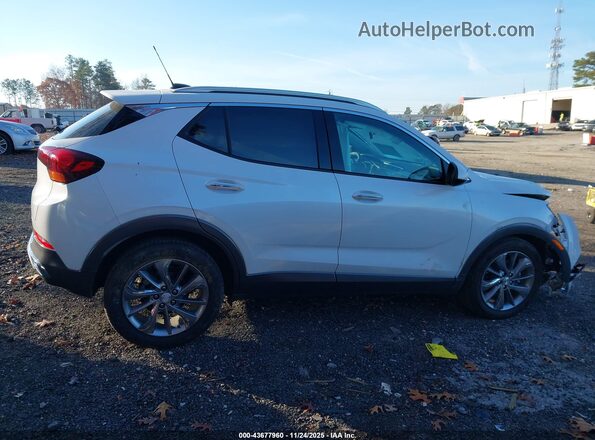 KL4MMFSL8PB000160 2023 BUICK ENCORE White Вид задньої частини салону