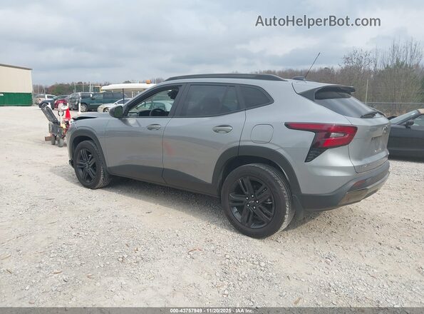 KL77LKEP3SC135608 2025 CHEVROLET TRAX Серый Задняя левая четверть