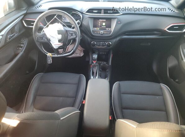 KL79MTSL6NB063018 2022 CHEVROLET TRAILBLAZER Черный Вид панели приборов