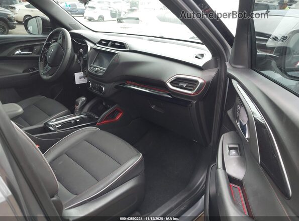 KL79MTSL9NB025945 2022 CHEVROLET TRAILBLAZER Gray Front interior view